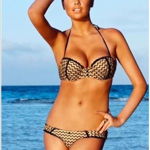 Beach bunny bronze collection